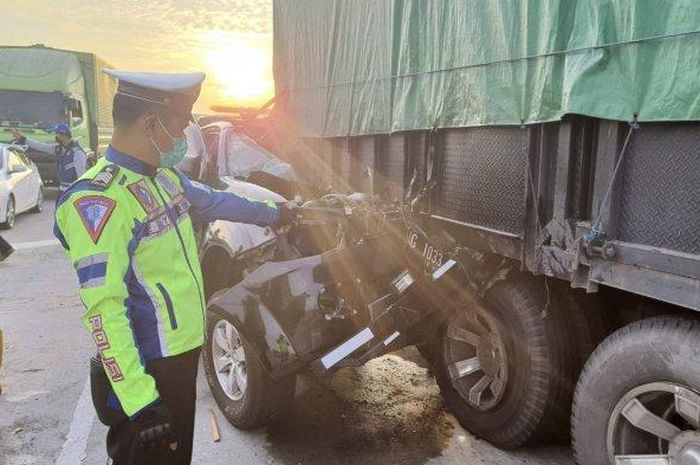 Meminimalisir Resiko, Ini Saran Pengamat Untuk Menekan Fatalitas Tabrak Belakang Truk