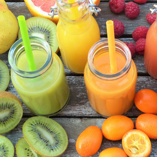Tips diet sehat dengan minum jus buah tanpa tambahan gula berlebih, bisa membantu berat badan jadi lebih ideal.