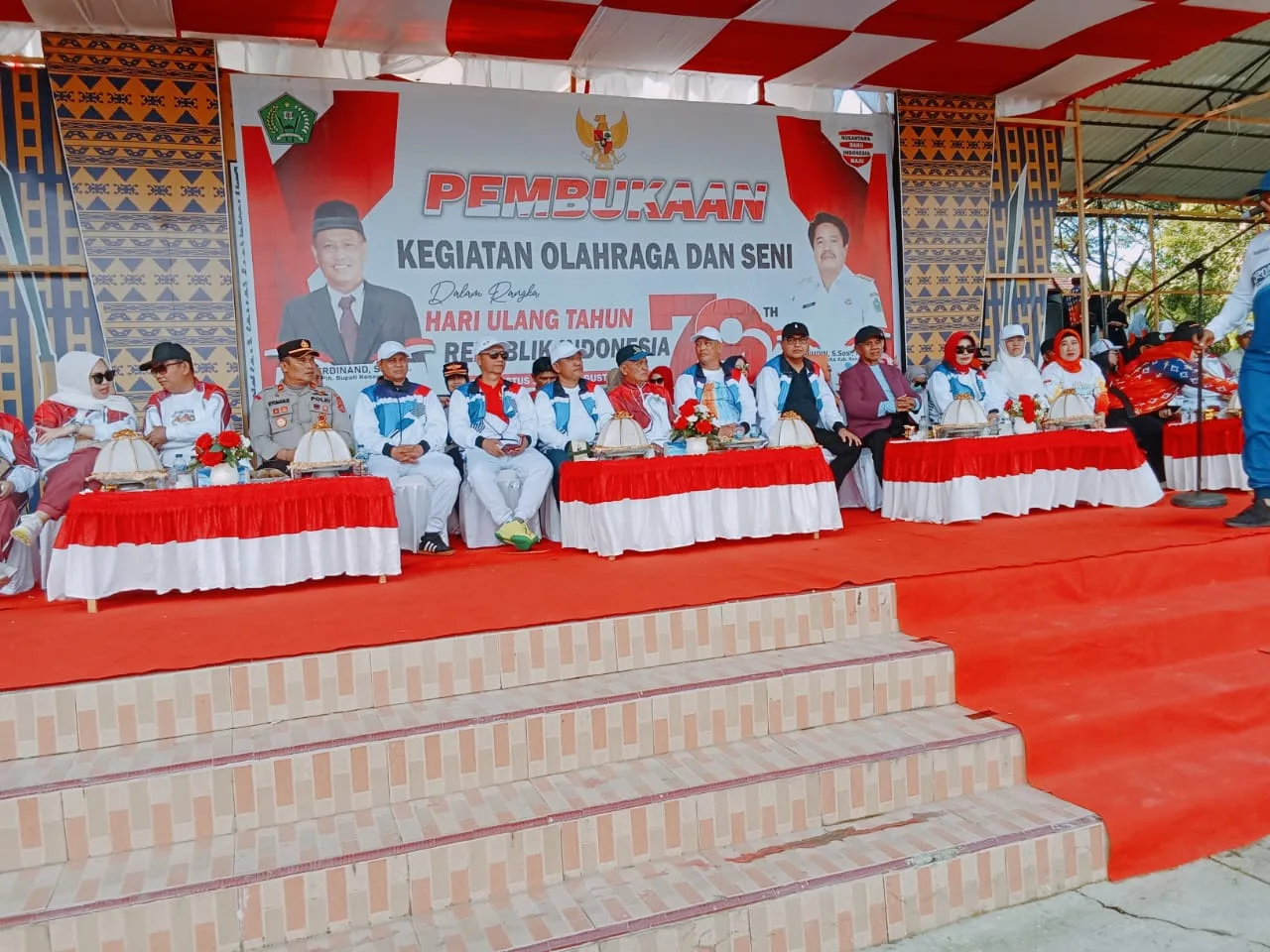 Plh. Bupati Konawe Buka Parade PORSENI Peringatan HUT RI ke-79 di Kabupaten Konawe